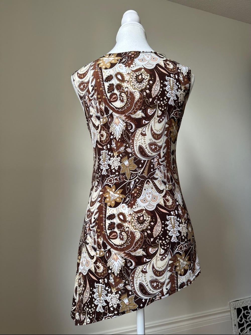 DIGITAL CLOTHING Vintage Retro Paisley Sleeveless Asymmetrical Top Size Medium - Picture 3 of 4